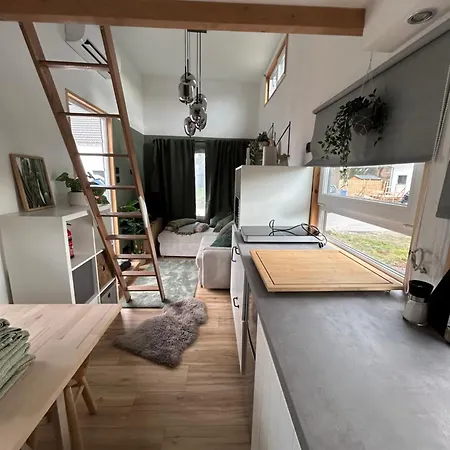 Tiny Haus 木屋 *